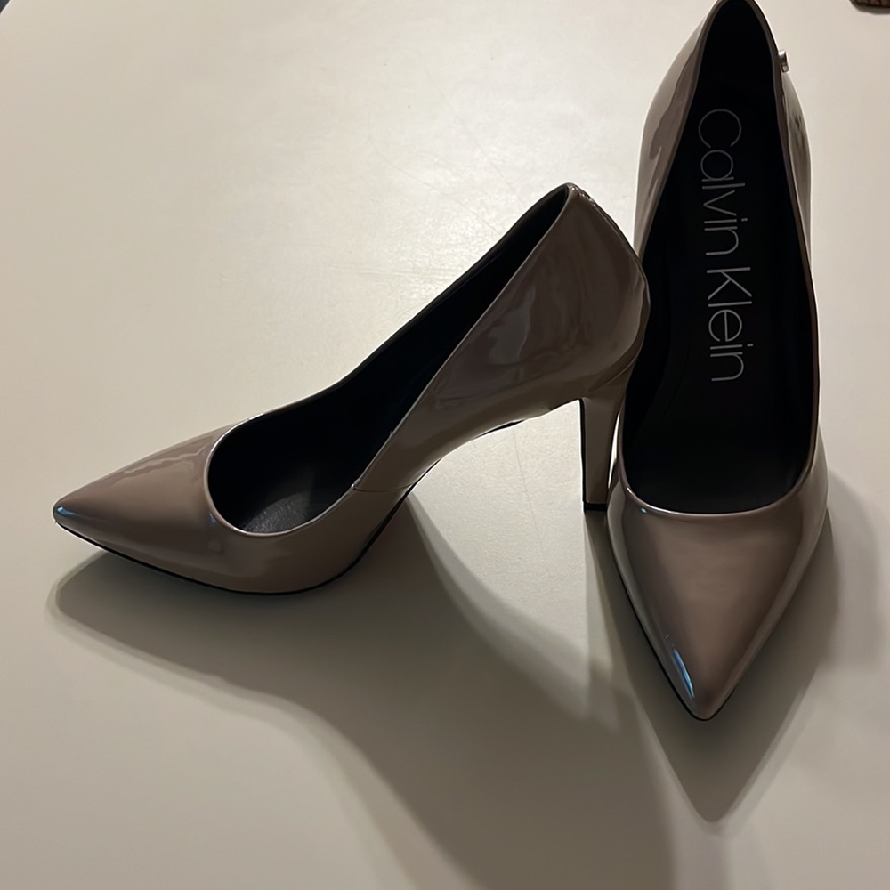 Calvin Klein size 11